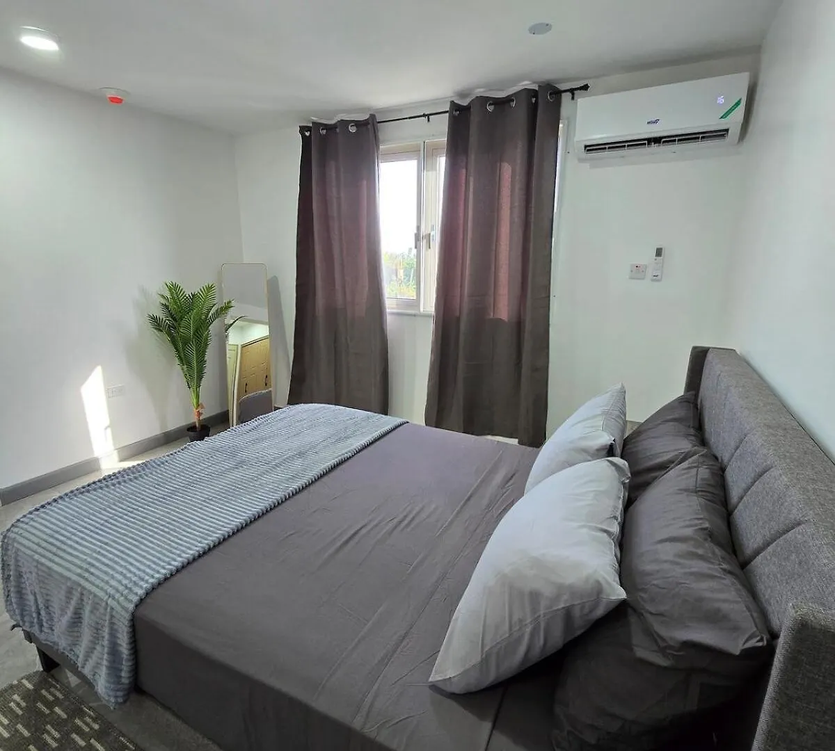 아파트 Royal'S Kingston Suite 자메이카
